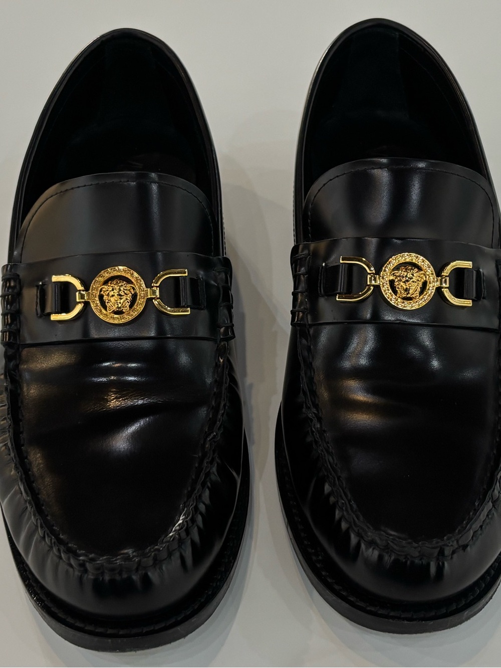 VERSACE Medusa Loafers Black Leather Mens 42.5 (fits like 8) Italy Box Dust Bags